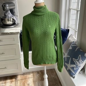 Izod green turtle neck